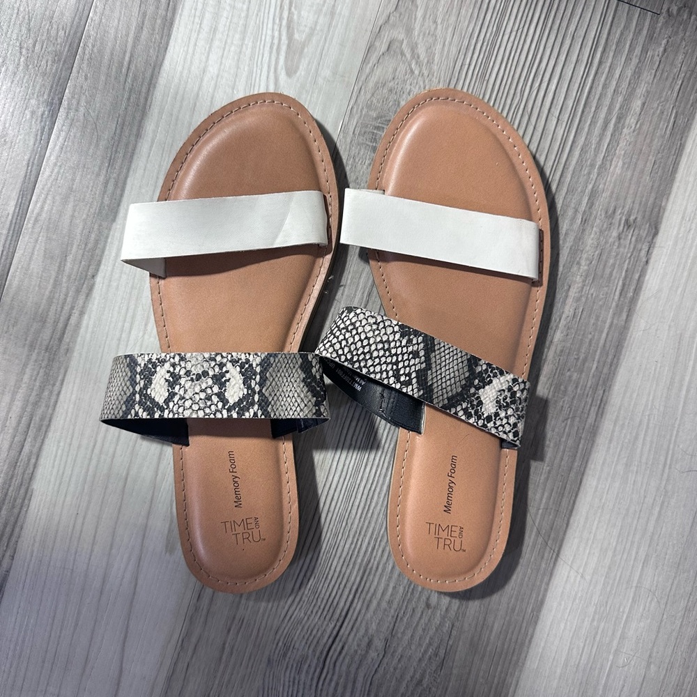 Time and Tru Women's Sandals - White and Black Snake Pattern